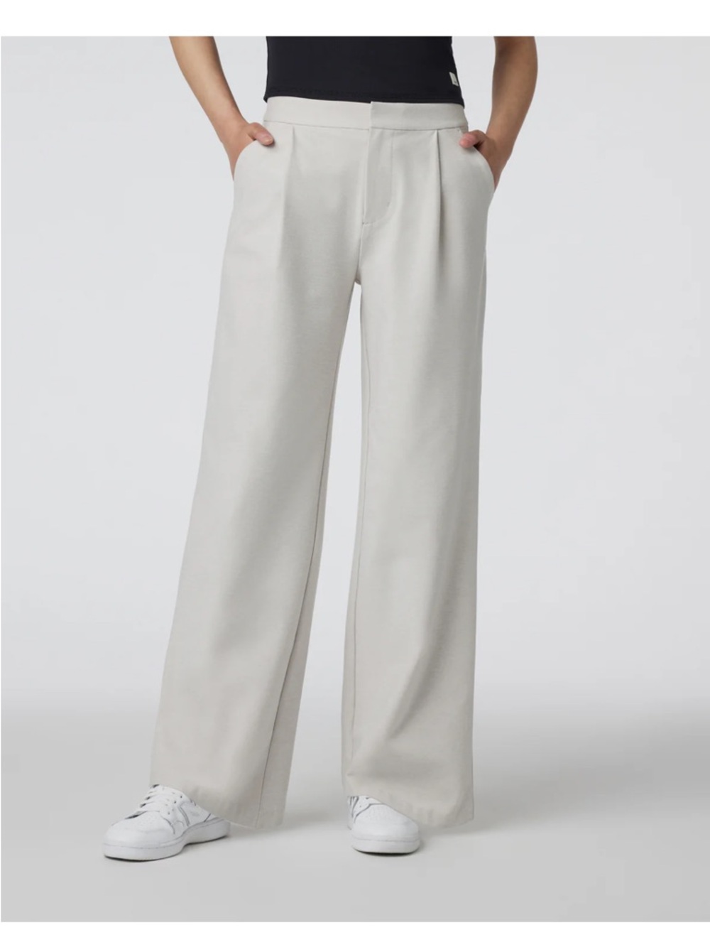 VUORI NWOT Elevation Trouser